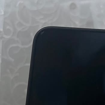 MacBook Pro Ekran Çatlağı Garantiden Dışarı Bırakılarak 37.000 TL Ücretli Onarım Talep Edildi