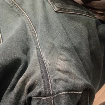 Mavi James Kot Pantolonda Ağ Bölümünde Erken Yırtılma Ve Ürün Değişim Talebi