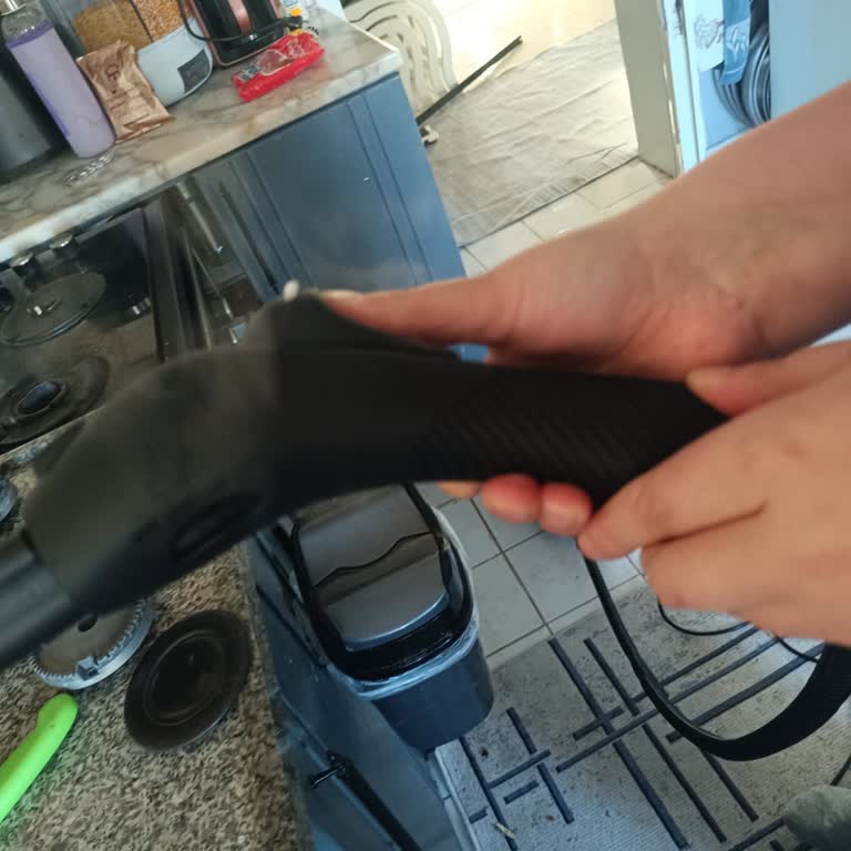 Elimi Yakan Aşırı Sıcak Buharlı Temizleyicide Güvenlik Sorunu Ve Değişim Talebi