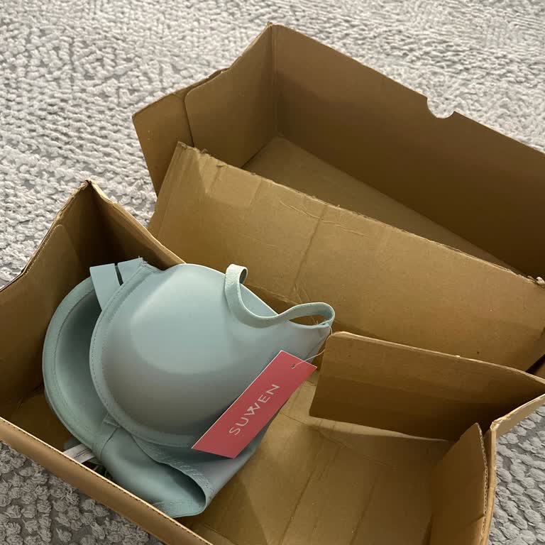 Mahrem İç Giyimde Kırık Kutu Ve Açık Paketleme Şikayeti