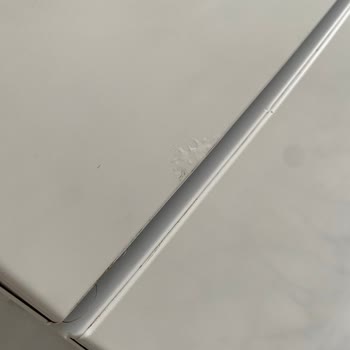 Buzdolabı Kapağında Çürüme Ve 10.000 TL Ücret Talebi