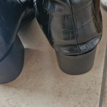 Trendyol’da Ayıplı Çizmeler İçin İade Reddedildi, Para İadesi Sağlanmadı