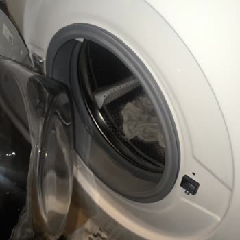 Vestel Çamaşır Makinesinde Sürekli Kıyafet Yırtılması Ve Lastik Arızası