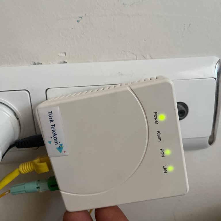 Fiber İnternet Bağlantı Sorunu Ve 7.000 TL Cayma Ücretinin Haksız Kesintisi