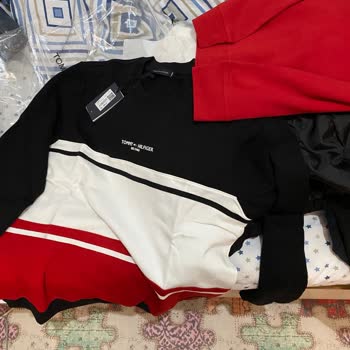 Sipariş Edilen Kazaklar Yerine Farklı Sweatshirt Gönderildi Ve İade Talep Ediliyor