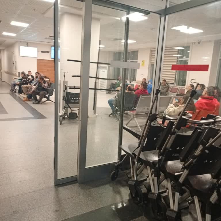 Acil Serviste Nefes Darlığı Şikayetine Uzun Bekleme Ve İhmalkar Davranış