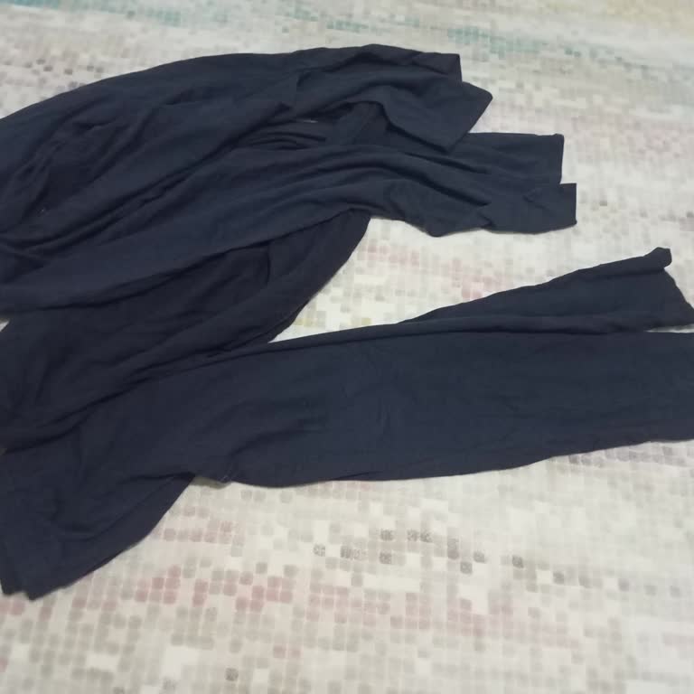 Monakogiyim.com Hem Ürünler Tamamen Farklı Hem De Gönderilenlerin Bedenleri Küçük