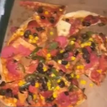 PizzaLazza Yenmiş Ürün Gönderdi!