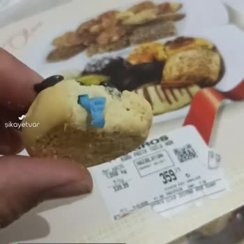 Migros Kuru Pasta Alınan Yerde Eldiven Parçası Çıktı
