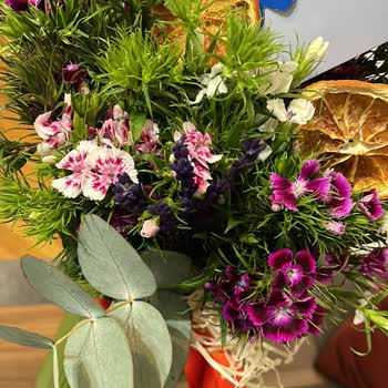 Taze Çiçek | Tazecicek.com Görsel Ve Gerçek Ürün Arasındaki Büyük Uçurum!