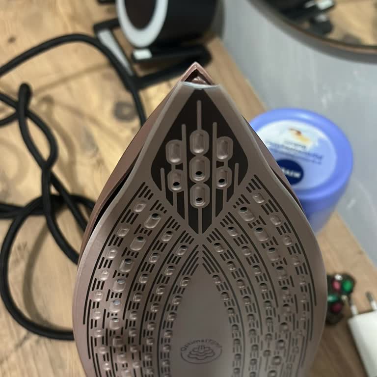 Alt Taban Ucu Kırılan Philips Ütüde Garanti Ve Servis Sorunu