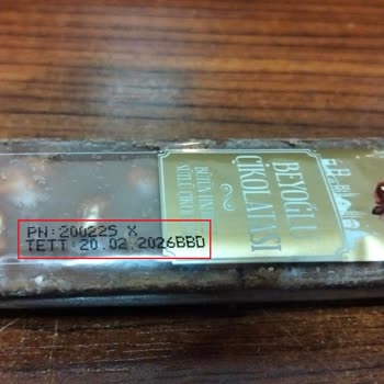 Migros Şubesinde Son Kullanma Tarihi Geçmiş Çikolata Satışı