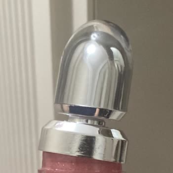 Kiko Lip Gloss'unda Orta Kısmın Çıkması Ve Sızdırması Sebebiyle Değişim Talebi