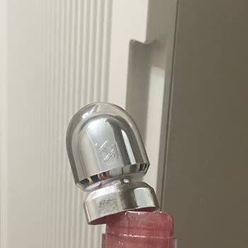 Kiko Lip Gloss'unda Orta Kısmın Çıkması Ve Sızdırması Sebebiyle Değişim Talebi