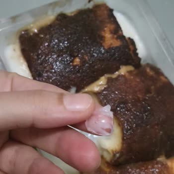 Kazandibi İçinde Plastik Madde Çıktı, Şikayet Formu Gönderilemedi