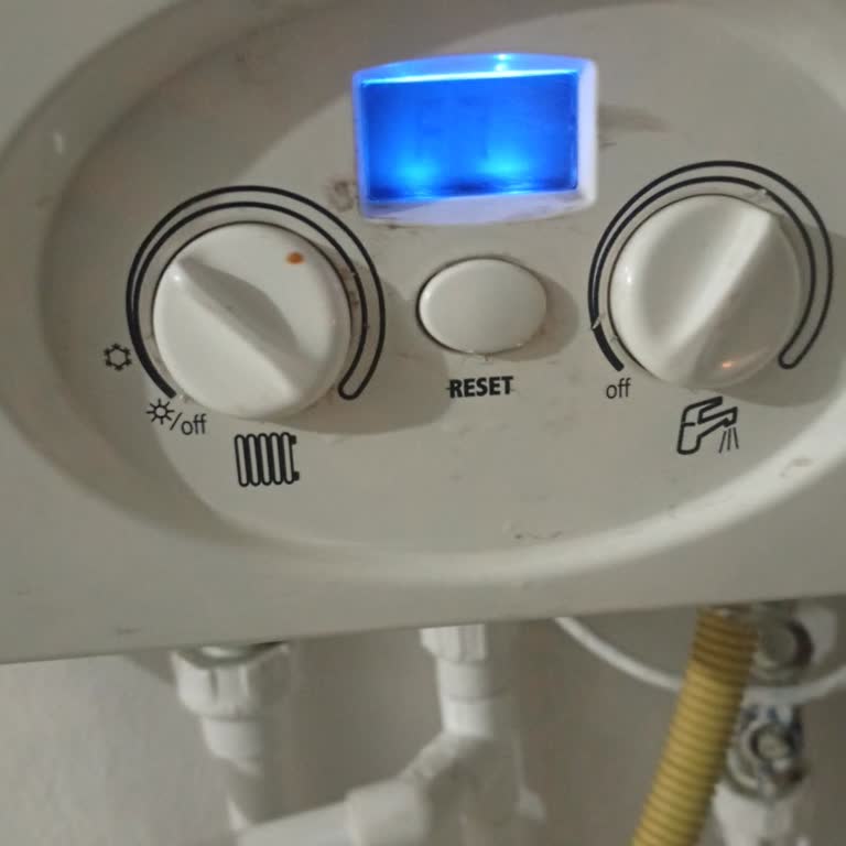 Kombim Serviste 15 Gün Bekliyor, Tekrar Arızalanıyor Ve Mağdur Oldum