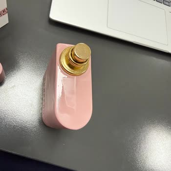 Burberry Parfüm Şişesinde Delik Ve Sızıntı, Hızlı Değişim Talebi