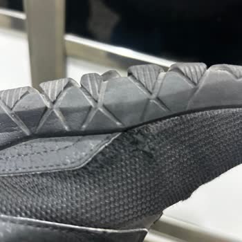 In Street Mağazasından Alınan Ayakkabının Deformasyonu Ve Çözüm Reddi