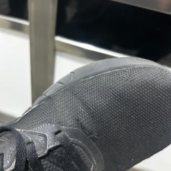 In Street Mağazasından Alınan Ayakkabının Deformasyonu Ve Çözüm Reddi