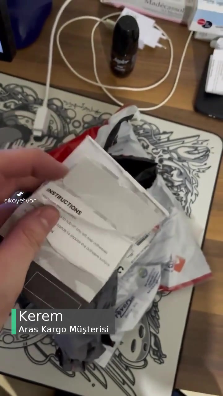 Aras Kargo Hasarlı Kargoyu İkinci Ambalaj İçine Koyup Gizlemesi! videonun kapak resmi