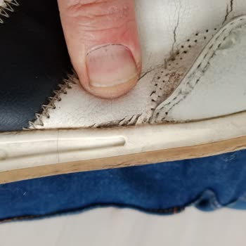 FLO Mağazasında Satın Aldığım Ayakkabı Kısa Sürede Açıldı