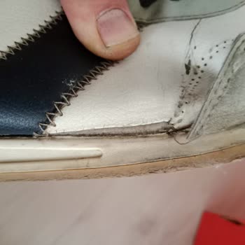 FLO Mağazasında Satın Aldığım Ayakkabı Kısa Sürede Açıldı