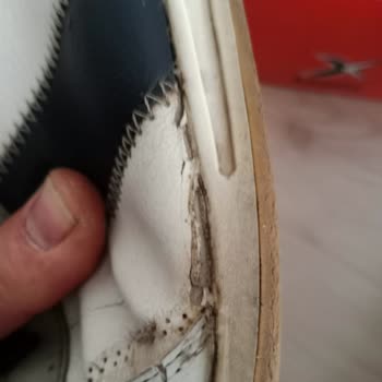 FLO Mağazasında Satın Aldığım Ayakkabı Kısa Sürede Açıldı