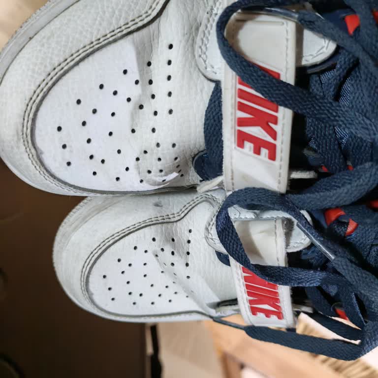 Teslim Aldıktan 10 Gün İçinde Ayakkabının Burun Kısmında Kırılma Ve İade Reddi