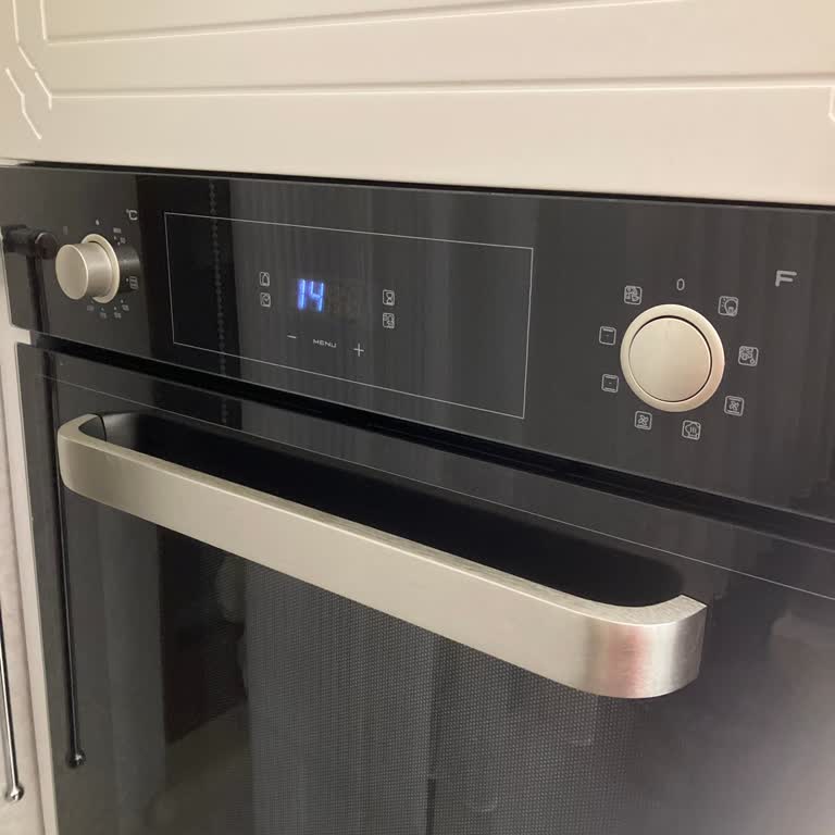 Hoover İstanbul’da Sürekli Sigorta Attıran Fırın İçin Garanti Kapsamında Değişim Ve İade Talebi