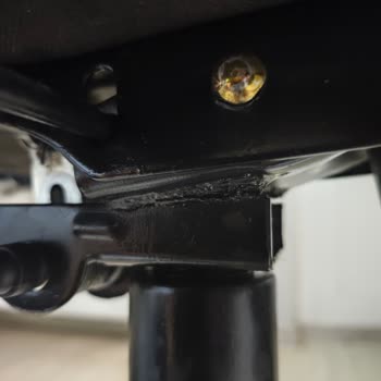 Hawk V5 Oyuncu Koltuğunun Alt Mekanizması Kırıldı, Garanti Kapsamında Değişim Talebi