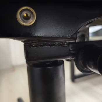 Hawk V5 Oyuncu Koltuğunun Alt Mekanizması Kırıldı, Garanti Kapsamında Değişim Talebi