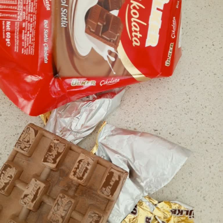 Getir Üzerinden Aldığım Ülker Bol Sütlü Kare Çikolatanın Bayat Çıkması