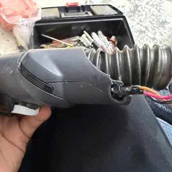 Philips XC8057 Süpürge Başlığının Kırılması Ve Garanti Kapsamı Talebi