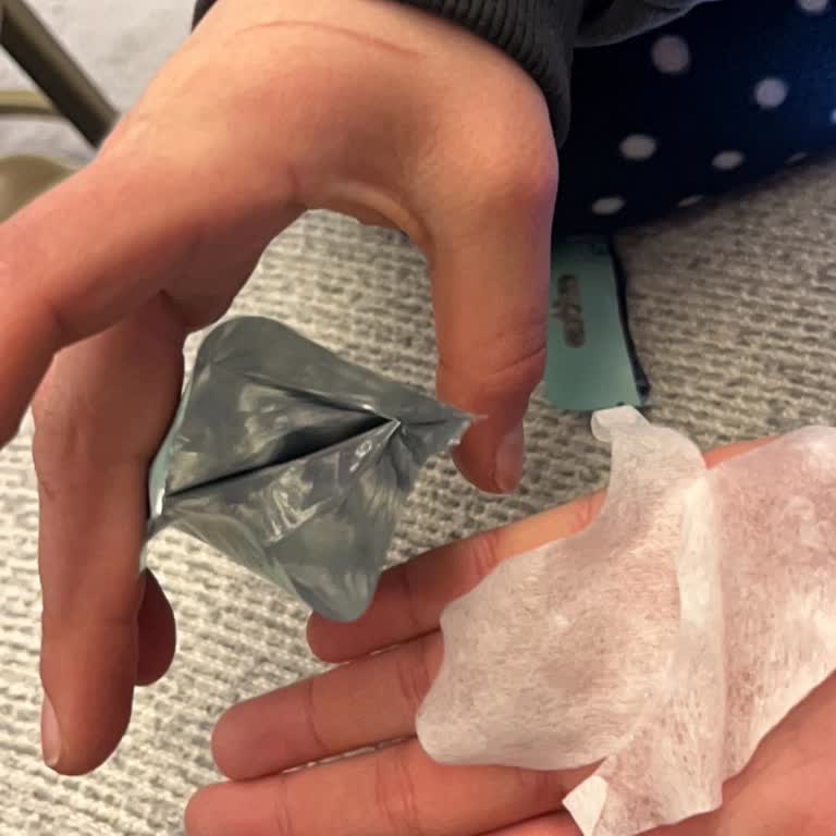 Gratis’ten Alınan Bee Beauty Jel Göz Maskesi Kurumuş Çıktı Değişim İstiyorum