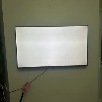 Yeni TV'de Ekran Gölgelenmesi Ve Servisin Değişim Reddetmesi