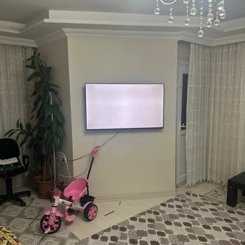 Yeni TV'de Ekran Gölgelenmesi Ve Servisin Değişim Reddetmesi