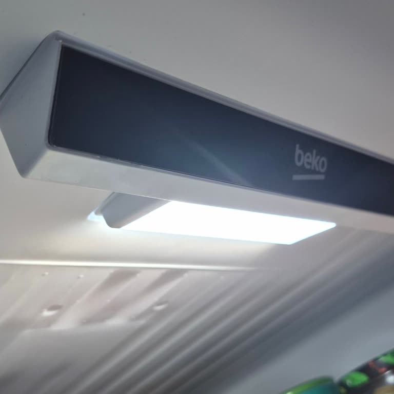 Beko Buzdolabının Beyaz İç Aydınlatması Sıcak Işığa Değiştirilsin