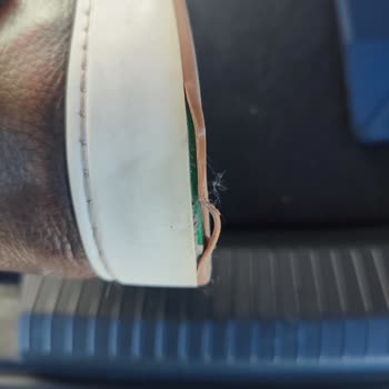 Sağ Ayakkabının Topuk Yırtılması Nedeniyle Ücret İadesi Ve Değişim Talebi