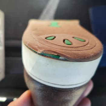 Sağ Ayakkabının Topuk Yırtılması Nedeniyle Ücret İadesi Ve Değişim Talebi