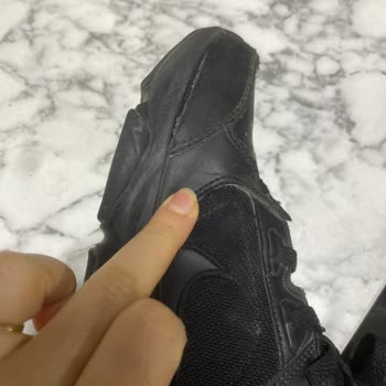 Nike Ayakkabısının Açılma Sorunu Garanti Kapsamına Alınmadı