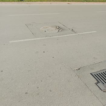 Adana Seyhan’da Çukur Nedeniyle Lastik Patlaması Ve Maddi Zarar Talebi