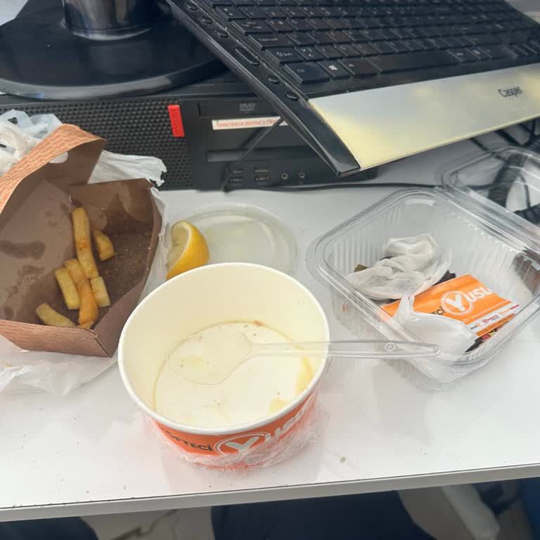 Marmaris’ta Köfte Siparişinde Sadece Et Suyu Geldi, İade Yok