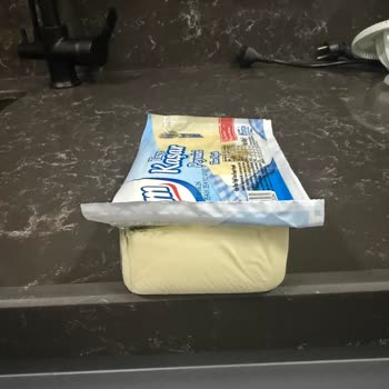 Kocaeli Zırhlı Gross Market'ten Küflü Kaşar Peynirine İade İsteği