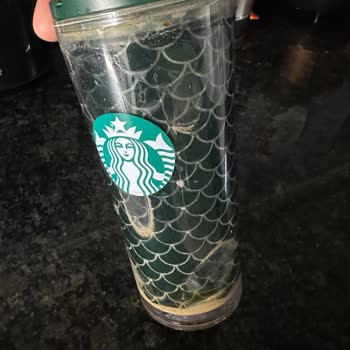 Starbucks Termosu Bir Hafta İçinde Kaplaması Bozuldu Ve İade Talebi