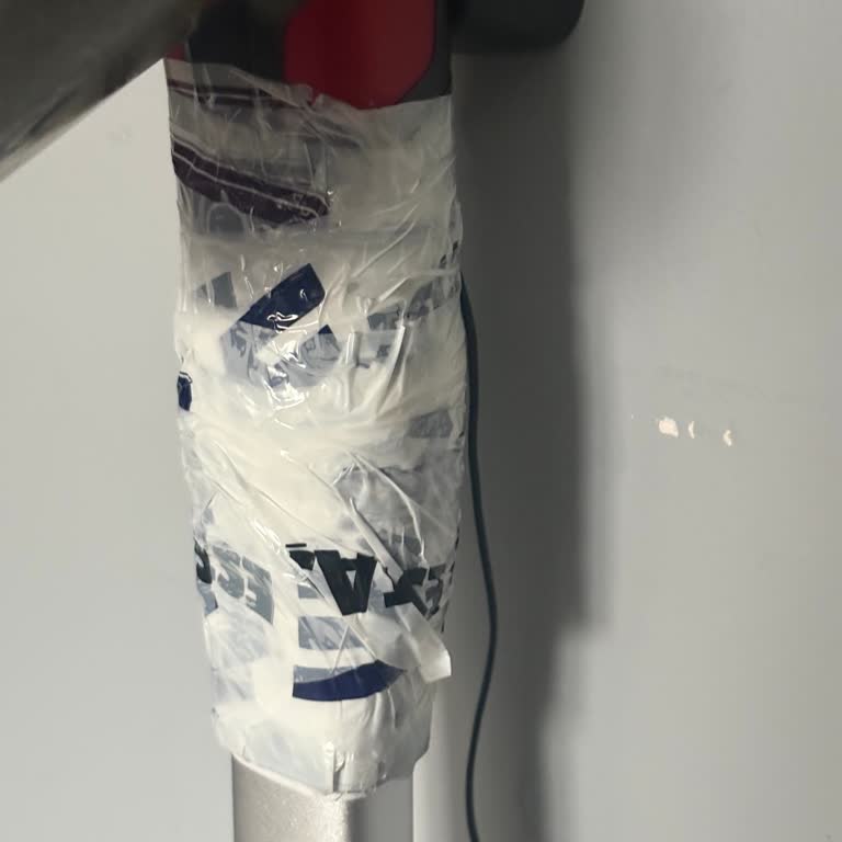 Philips Şarjlı Süpürge Kırıldı, Garanti Kapsamında Fiş Talebiyle Yardım Alınamadı