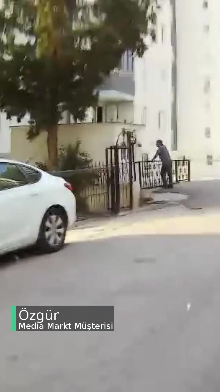 Media Markt Karacasulu Yetkili Servis Müşteriyi Umursamıyor! videonun kapak resmi