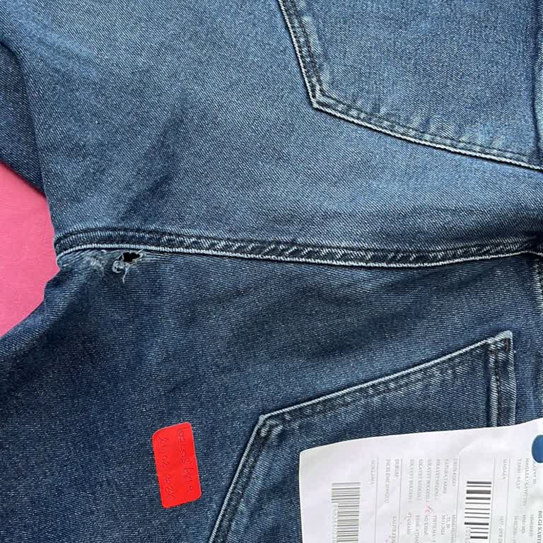 Mavi Pantolonlarda Yırtık Ve Solma, Olumsuz İnceleme Sonucu Ve İade Talebi