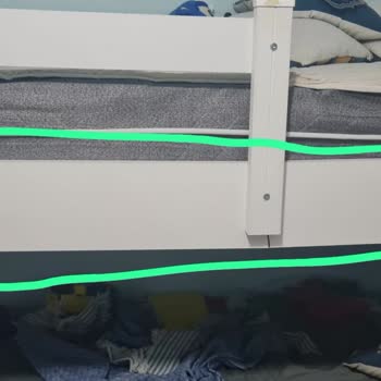 Çocuk Ranzasındaki Parçalar Kırıldı Ve Satıcı Yanıt Vermedi