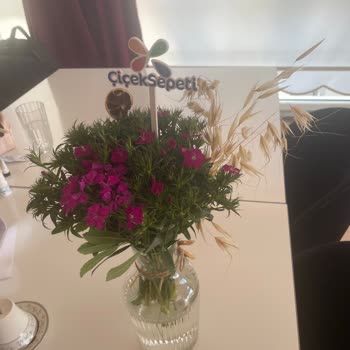 Sipariş Edilen Aranjman Görseldekiyle Eşleşmiyor, Hemen Yeniden Gönderilmesi Gerekiyor