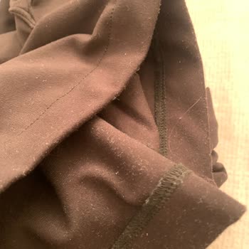 Ayıplı Eşofman Takımında Ağır Koku, Boya Bulaşması Ve Yanıtsız Müşteri Hizmeti